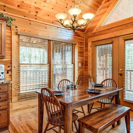 Hemlock Manor Villa Гетлинбург Екстериор снимка