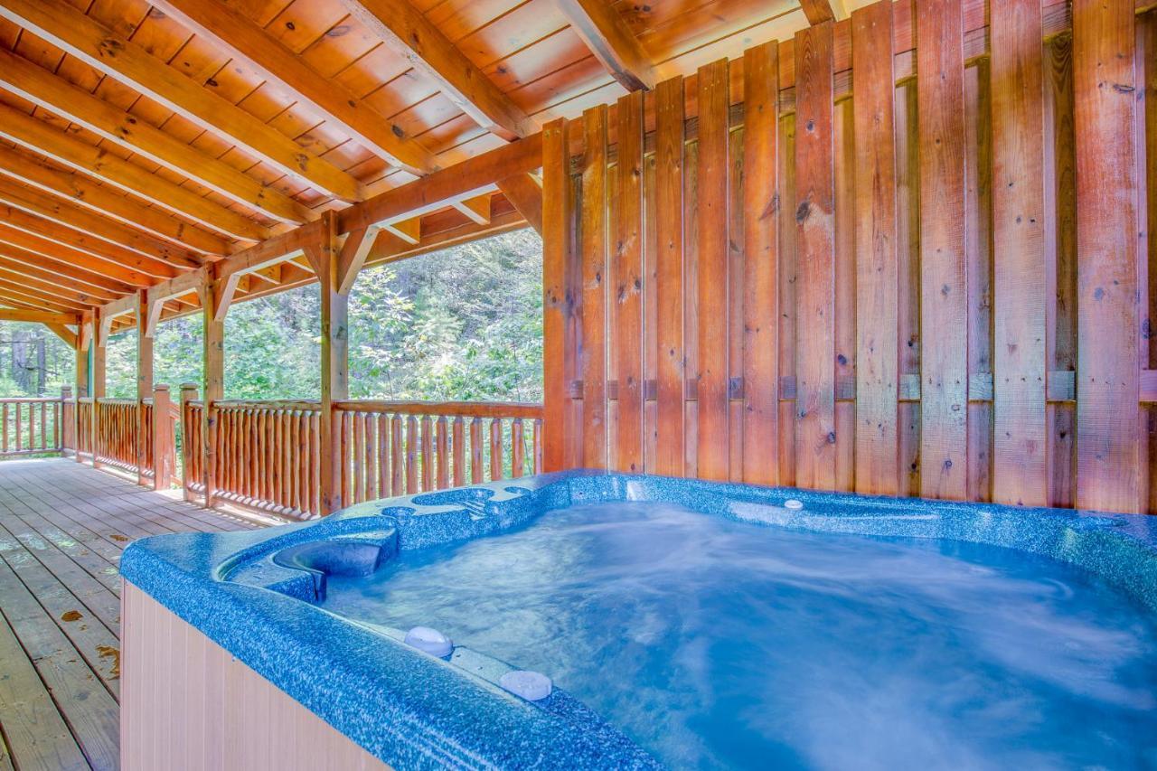 Hemlock Manor Villa Гетлинбург Екстериор снимка