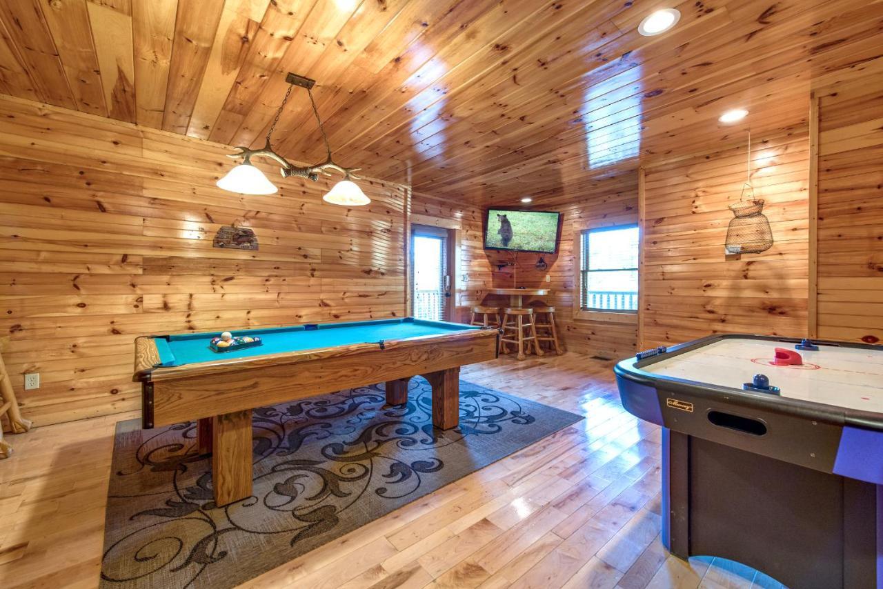 Hemlock Manor Villa Гетлинбург Екстериор снимка