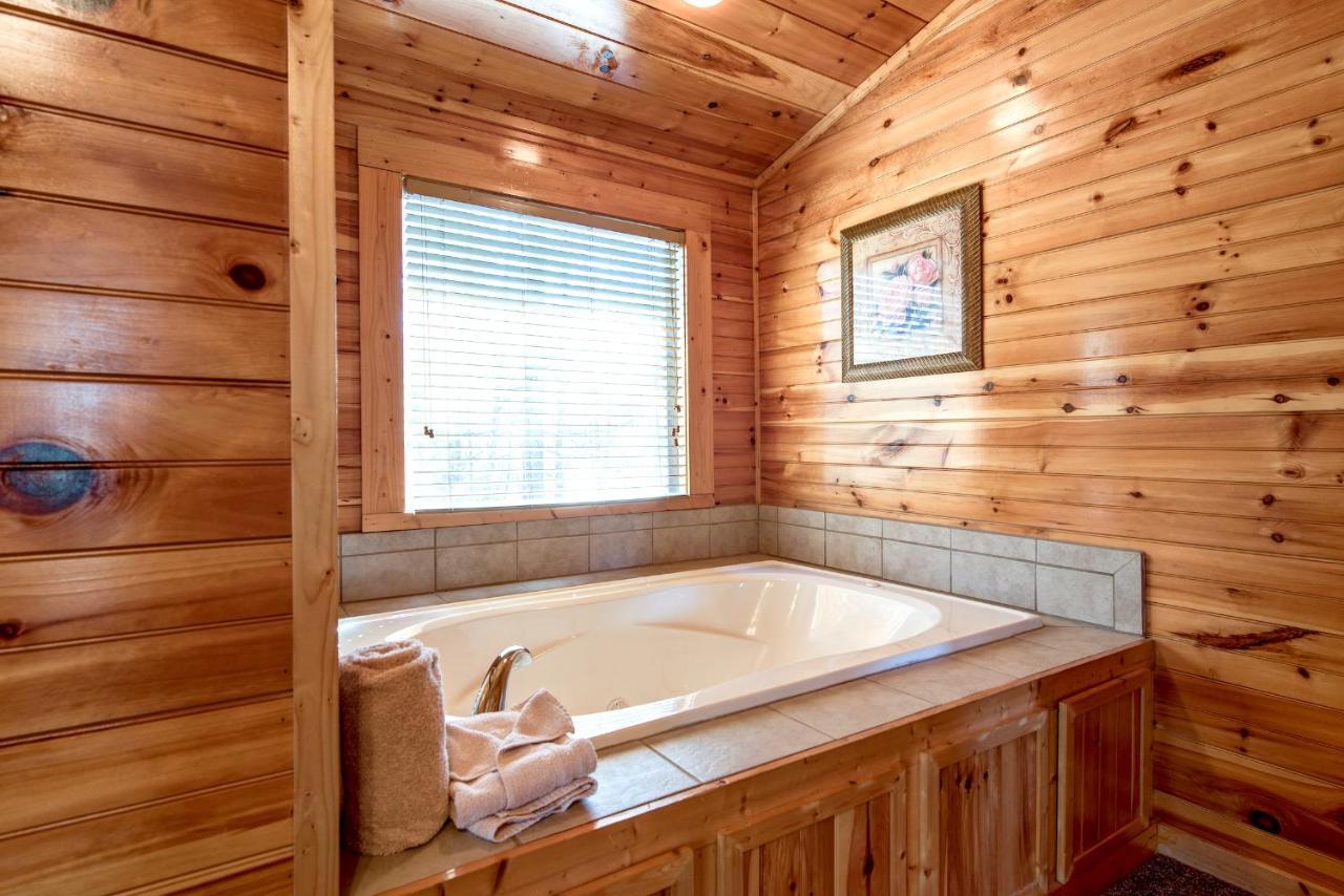 Hemlock Manor Villa Гетлинбург Екстериор снимка